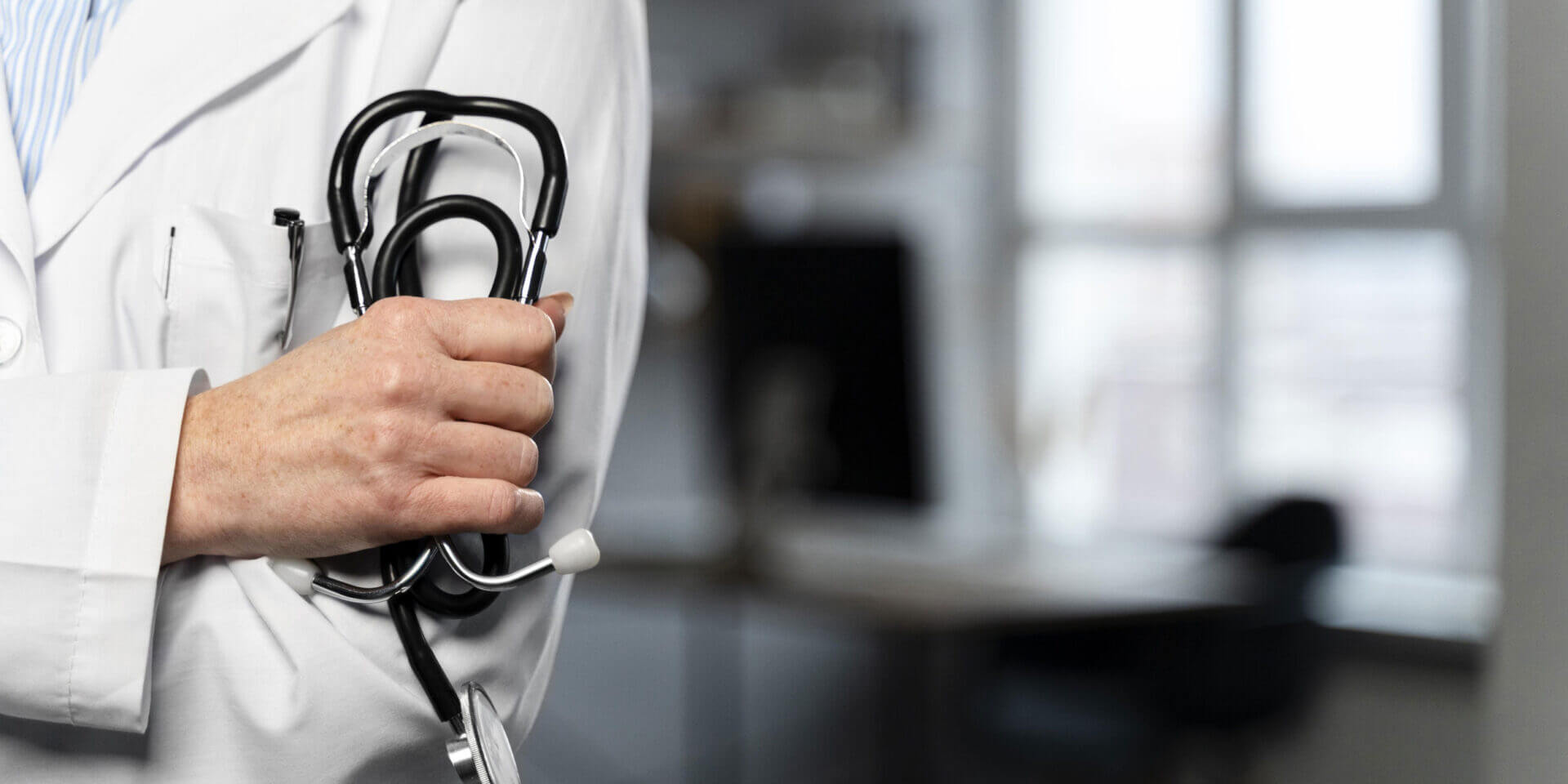 guanti sterili dispositivi medicali monouso